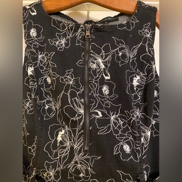 White House black market Jean dress - Picture 2 of 6